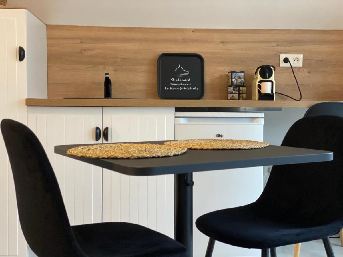 Appartement Lu'Ermael Avec Vue Mont Saint Michel Courtils Екстериор снимка