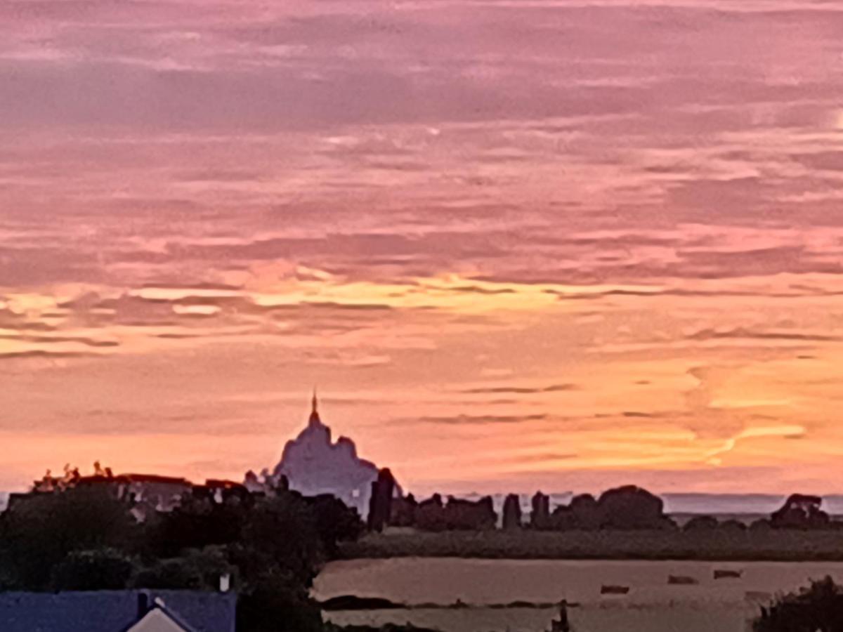 Appartement Lu'Ermael Avec Vue Mont Saint Michel Courtils Екстериор снимка